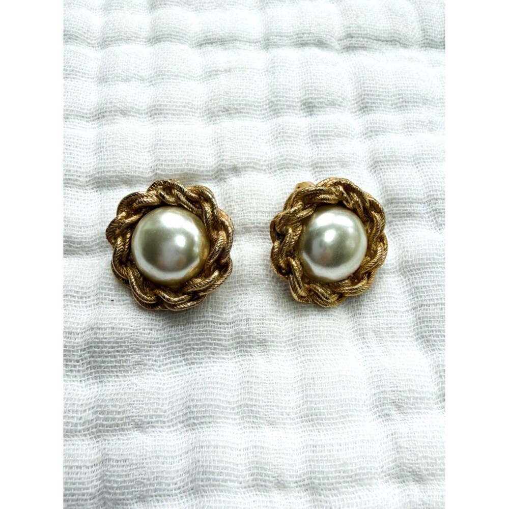 Vintage Marvella Faux Pearl Earrings Gold Tone Rope Clip On
